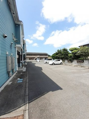 【駐車場】 | エスポワール２１ | 駐車場に車を止められます
