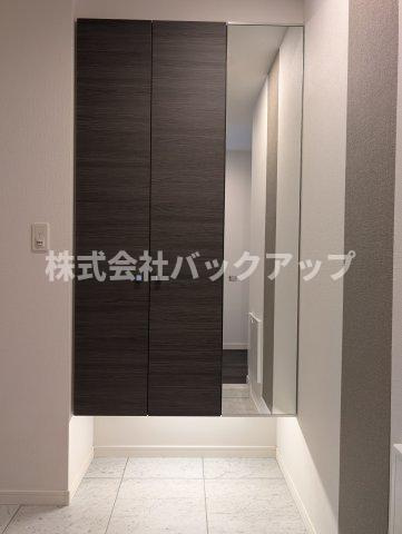 ウェルブライト博多ステーションの玄関