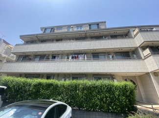 【外観】 | どっしりと佇む安心感のある物件ですよ