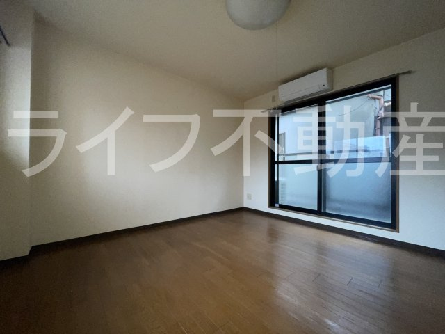 YNハウスの内装|明るい室内です