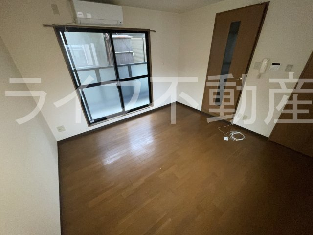 YNハウスの寝室|使い勝手のいい寝室です