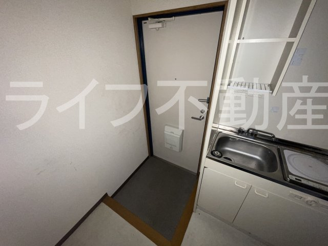 YNハウスの玄関|明るい玄関です