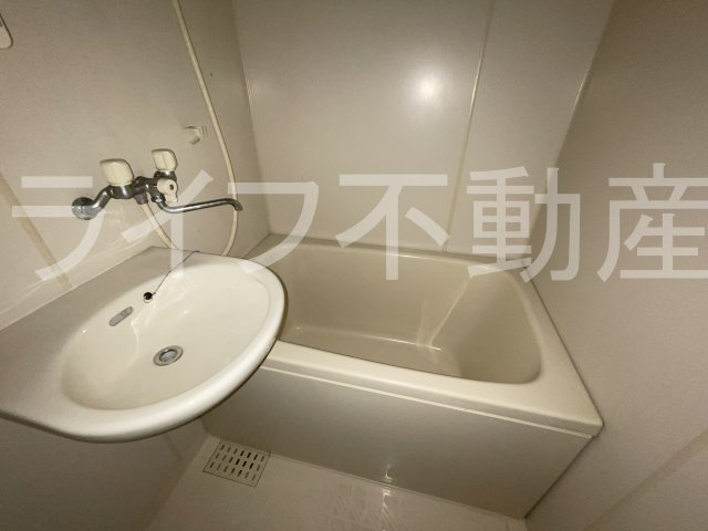 YNハウスの浴室|落ち着いた空間のお風呂です