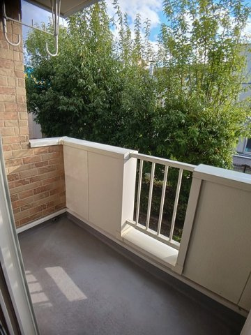 トゥジュールヴェールのバルコニー