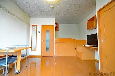 レオパレスセンチュリーの居間・リビング|備品や設備仕様は号室等により異なります現地をご確認ください。