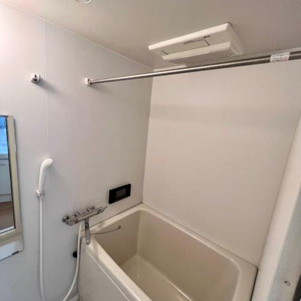 ﾗﾑｱﾝﾄﾞｴﾇｴﾝﾀ-ﾌﾟﾗｲｽﾞの浴室