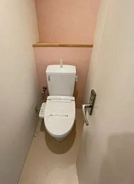 ﾗﾑｱﾝﾄﾞｴﾇｴﾝﾀ-ﾌﾟﾗｲｽﾞのトイレ