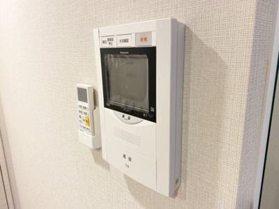 【セキュリティ】 | La Douceur玉造 | モニター付きインターホンです