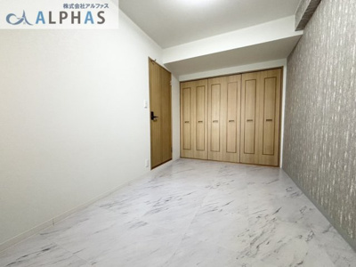 【洋室】 | ダイアパレス西明石 | 洋室にはクローゼットがありお部屋スッキリと片付きます♪