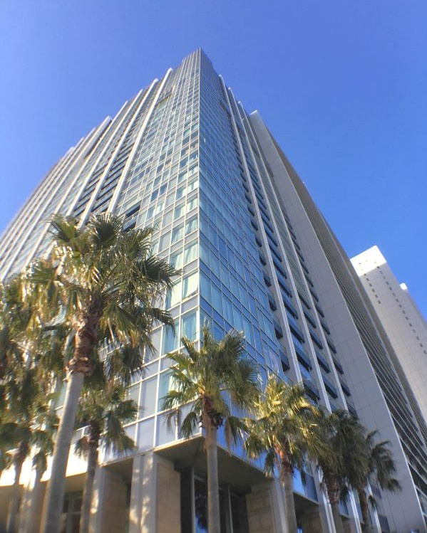 ワールドシティタワーズアクアタワーの外観