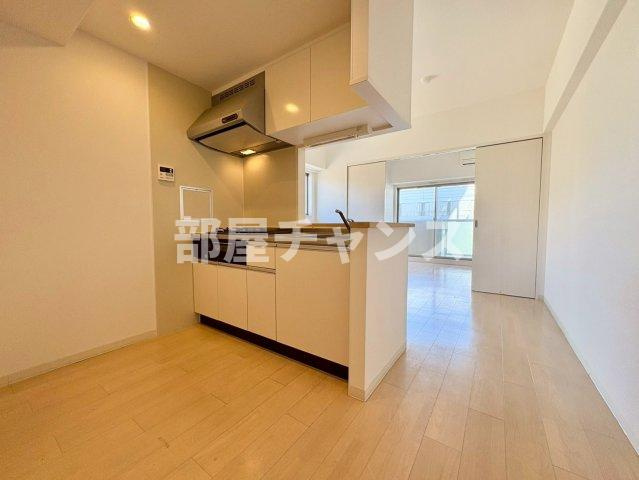 名古屋市中川区山王３丁目の賃貸マンションの居間・リビング