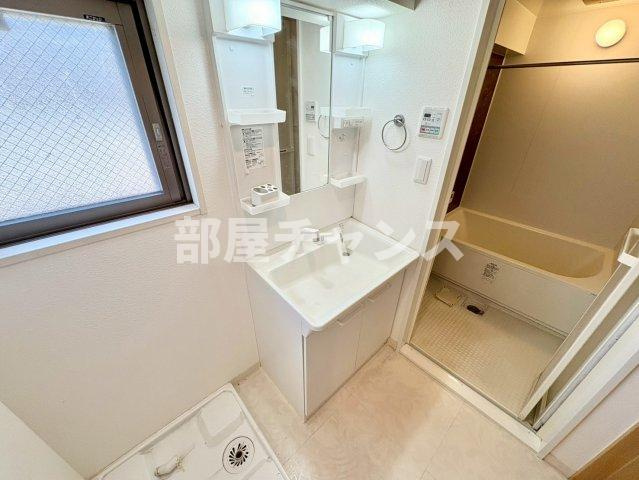 名古屋市中川区山王３丁目の賃貸マンションの独立洗面台