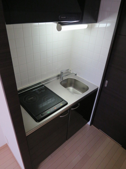 【キッチン】エスライズ新神戸 