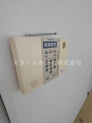 【セキュリティ】 | クレメゾンコートEAST