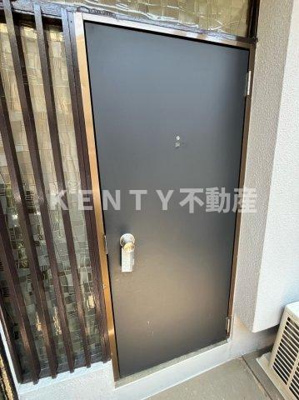 【玄関】 | 西六郷3丁目戸建て | きれいな玄関です