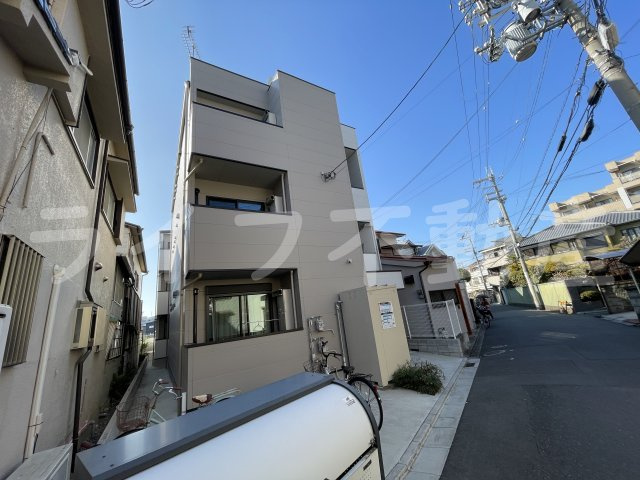 CRASTINE岩田町5丁目の外観