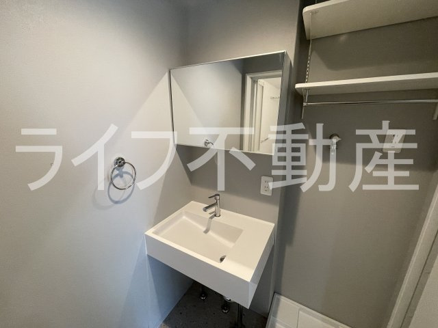 CRASTINE岩田町5丁目の独立洗面台|独立洗面化粧台付き