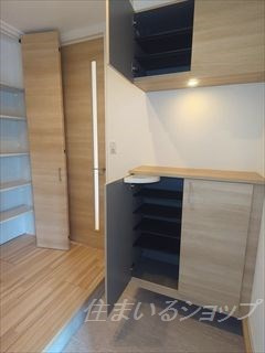 広島市安佐北区可部南１丁目のアパートの玄関