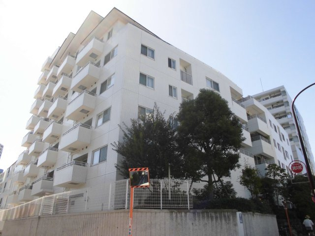 APAガーデンズ新宿戸山公園の外観