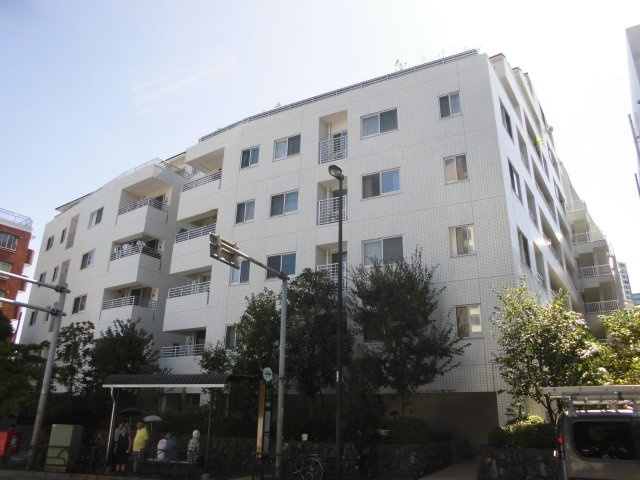APAガーデンズ新宿戸山公園の外観