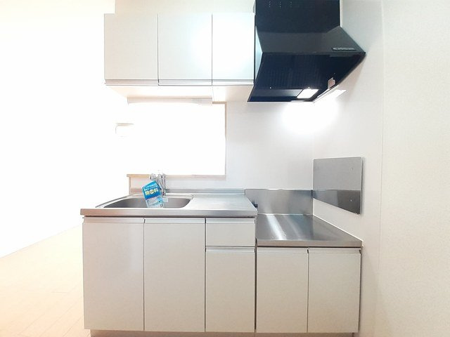 サニーⅠのキッチン|お料理しやすいキッチンです