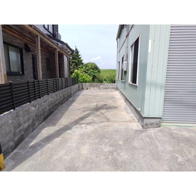 本巣市屋井の倉庫の駐車場