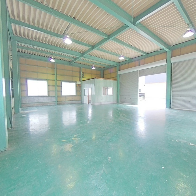 本巣市屋井の倉庫の居間・リビング