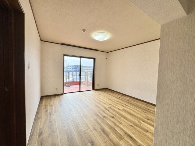 ディアレスト四ツ池の洋室