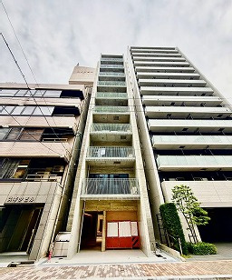 大阪市西区立売堀１丁目の店舗事務所の外観