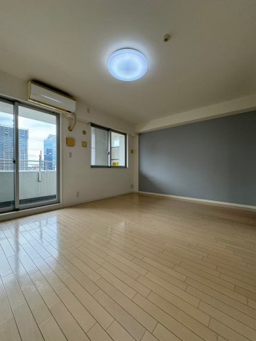 サンクタス梅田イノセント