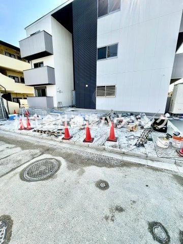 アルカンシェルコート豊津の駐車場