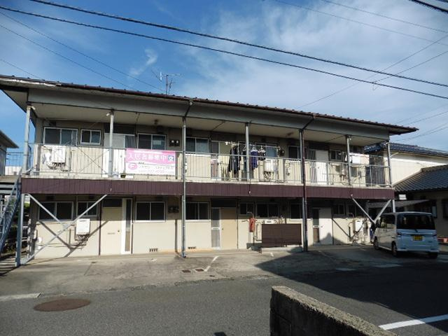 坂田アパート 102号