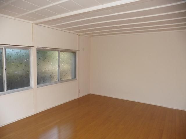 坂田アパート 102号の寝室