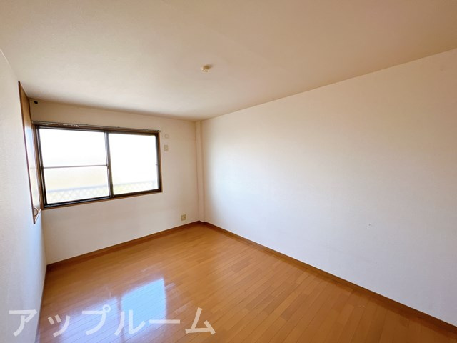 春日井市大留町８丁目のアパートの内装