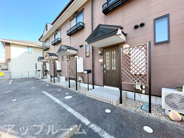 春日井市大留町８丁目のアパートの外観