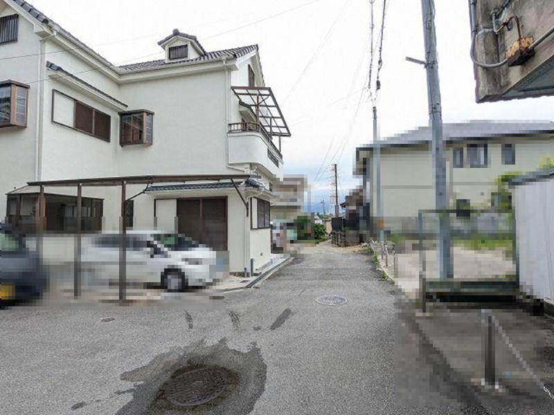 大峰元町2丁目　中古一戸建ての前面道路含む現地写真|■物件内覧・資金計画相談・住宅ローン相談、リフォーム相談、お問合せ受付中■
※当日・翌日のご内覧、ご相談はお電話でのお問合せがスムーズです！