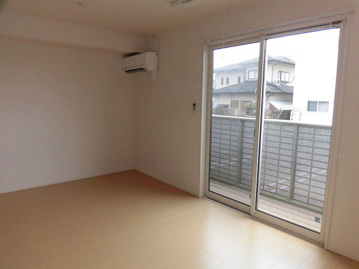 ブライトコート花繰 C棟|Ｃ105 リビング・居間