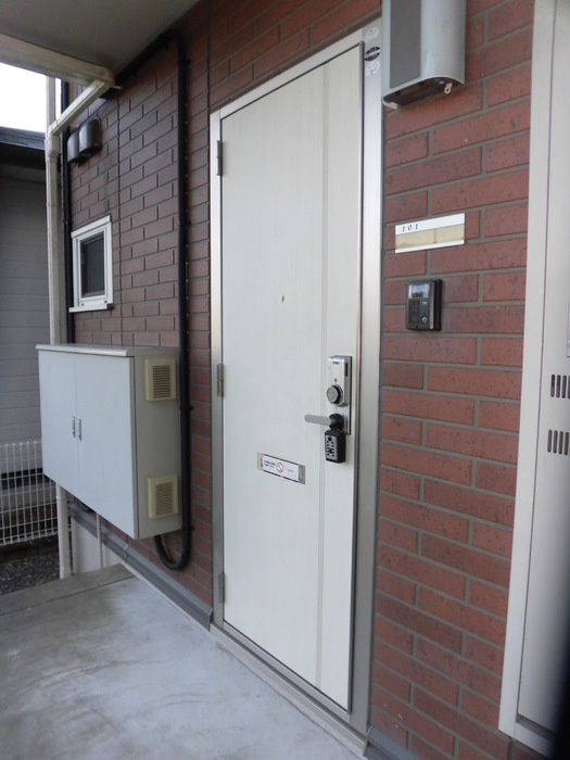 ハッピネス郡元の玄関|101 玄関