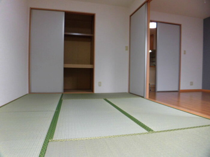 ハイツ・マイグリーンの和室|102 和室