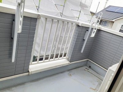 【バルコニー】 | ミーツハオスＵＯＥ | 外からの目が気にならないバルコニーで洗濯物が干せます