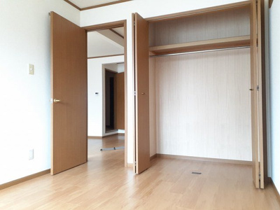 【内装】 | ミーツハオスＵＯＥ | 内装は落ち着いています