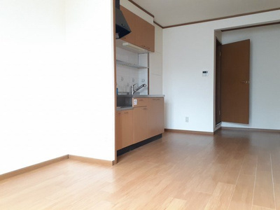 【居間・リビング】 | ミーツハオスＵＯＥ | ゆったりとした居間です