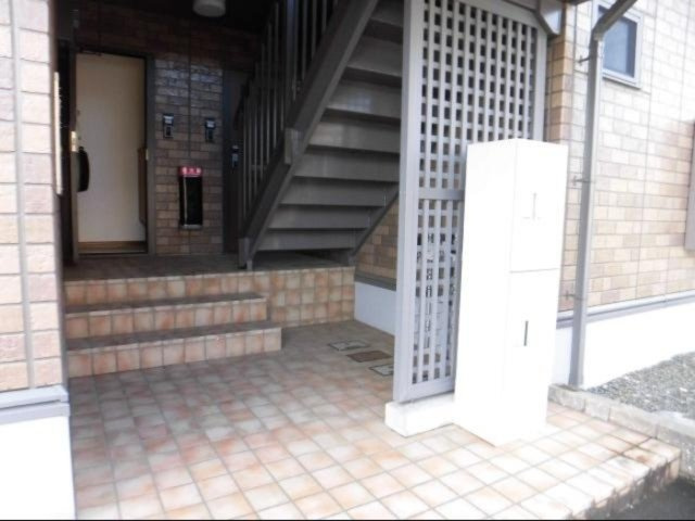 ウィルコート志比田|103側入口 宅配ボックス