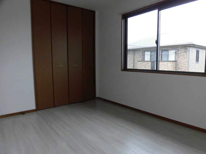ウィルコート志比田の洋室|203 北側 洋室
