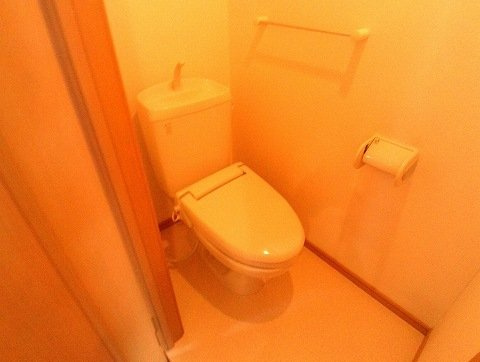 カレントのトイレ