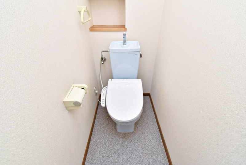 ヴィラ・アーチェリーⅡのトイレ|清潔感のあるトイレです