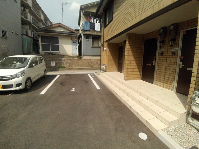 マ・メゾン岩屋の駐車場