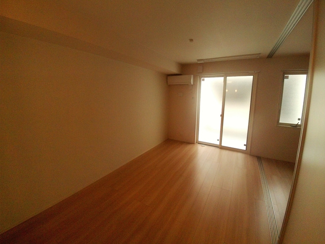 マ・メゾン岩屋の居間・リビング