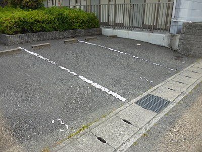 レオパレスＬ’Ａｒｃ　Ｙ’ｓの駐車場