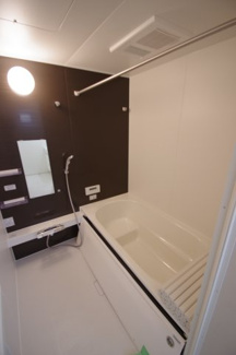 【浴室】 | 【仲介手数料無料！！】府中市分梅町2丁目　新築戸建て（全1棟）1号棟　6499万円